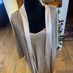 VICTORIA SECRETS ROBE & LINGERIE SET SIZE SMALL GOLD EXCELLENT CONDITION